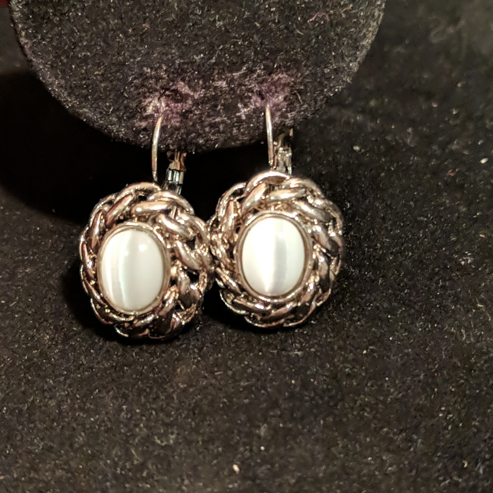 3 for $60 Earrings Vintage drop